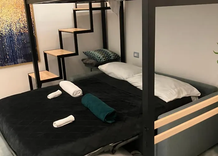 Angelo Poliziano Destra